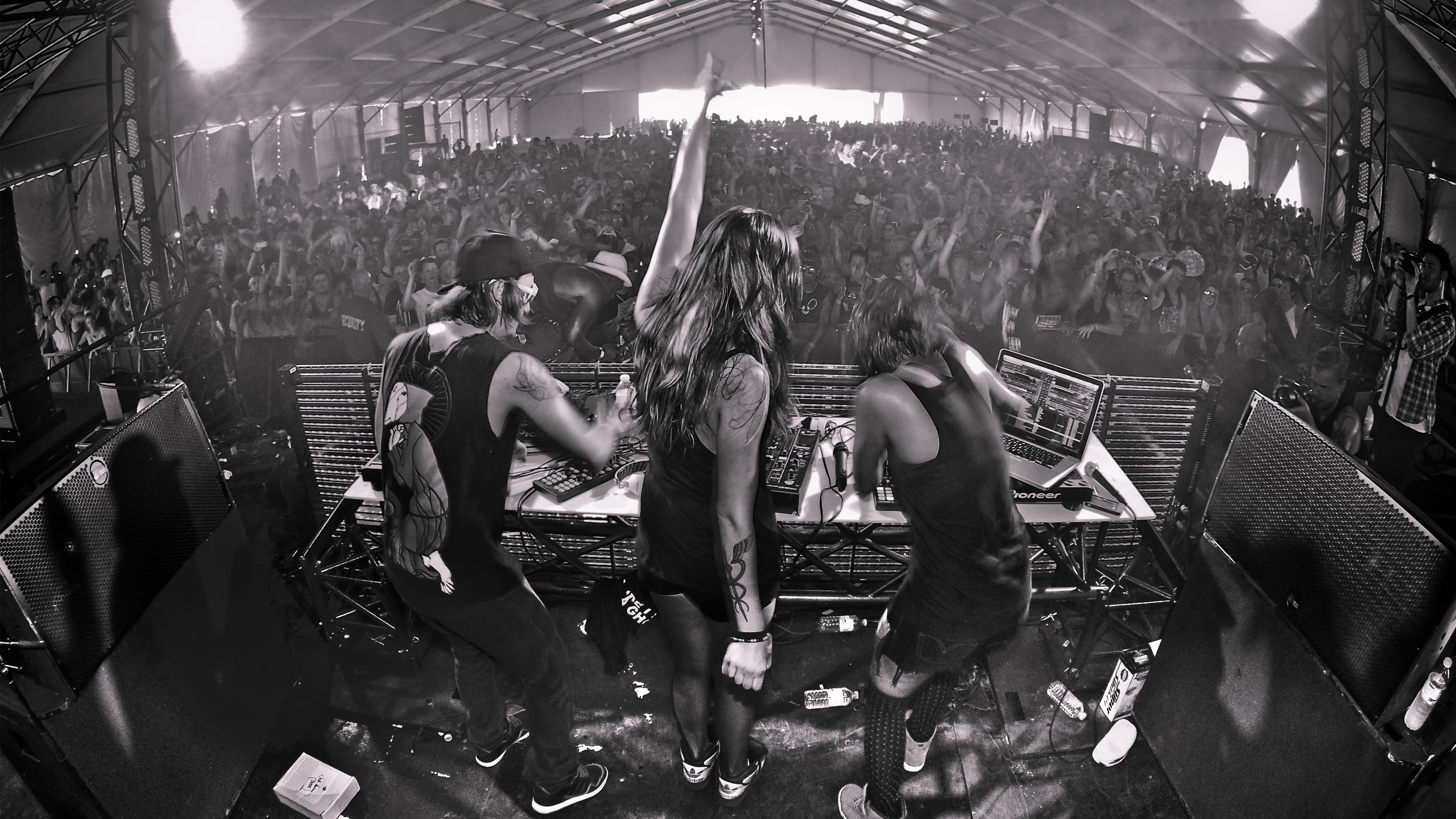 Titus Klein - PartyAid